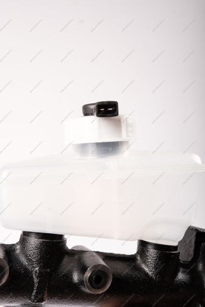 Цилиндр тормозной главный ВАЗ-2108 с бачком (фирм. упак. LADA) Lada LADA 21080350500600