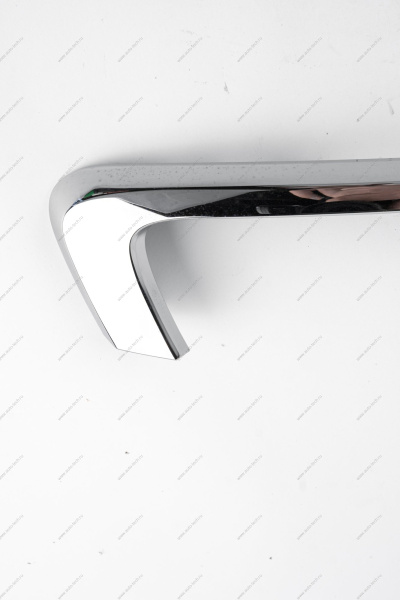 Молдинг переднего бампера верхний левый (FL) LADA GRANTA 2018- Lada LADA 8450100991