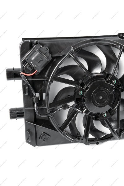 Вентилятор охлаждения с кожухом к радиатору с кондиц.н/о ВАЗ-2190 2015- Lada LADA 8450109661