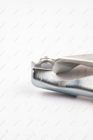 Петля капота Datsun/on do левая 654115PA0B Nissan NISSAN 654115PA0D