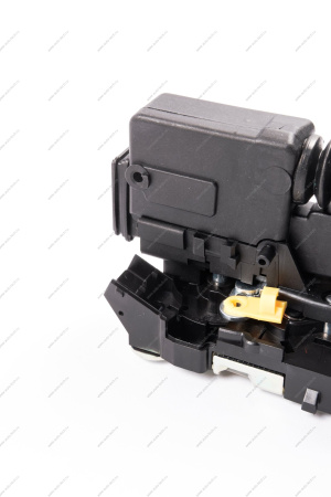 Замок двери LADA Largus/Лада Ларгус внутренний передний левый с эл. приводом 5 контактов (Valeo) Lada LADA 805036313R