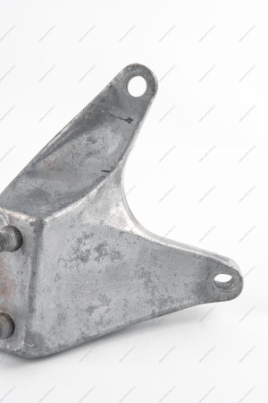 Кронштейн LADA XRAY/Largus левой опоры подвески двигателя (P4M,P4P-BVR5,BVI5) (2 шпильки) Lada LADA 8450020020