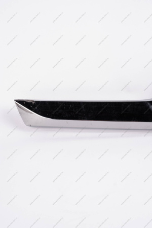 Молдинг переднего бампера нижний правый (хром) LADA Vesta FL Lada LADA 8450040052 Молдинг переднего бампера нижний правый (хром) LADA Vesta FL Lada LADA 8450040052