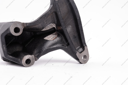 Кронштейн правой опоры двигателя 21129 (P4M) LADA Vesta ( нужны болты 2 шт 8450020520/8450030999) Lada LADA 21129100115701