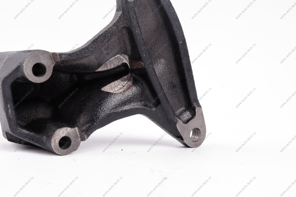 Кронштейн правой опоры двигателя 21129 (P4M) LADA Vesta ( нужны болты 2 шт 8450020520/8450030999) Lada LADA 21129100115701