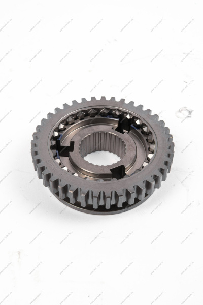 Ступица муфты скольжения переключения 3-4 й передачи в сборе КПП-JR5/JH3 (нужны 8200117217 +7700737092 по 3 шт) LADA Largus Renault RENAULT 7701717352