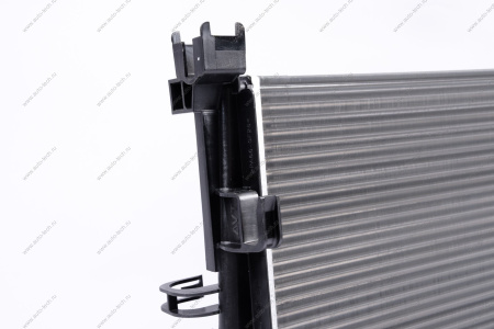 Радиатор охлаждения (авто с кондиц) LADA Vesta/XRAY ORIGINAL (AVTOPRIBOR) Lada LADA 735634AVT