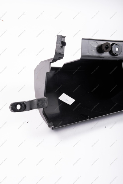 Накладка LADA Largus задней стойки левая (над задним фонарем)( Полад г. Тольятти) Lada LADA 8450000422