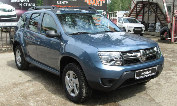 Бампер передний RENAULT Duster крашеный Cиний минерал RNF c отв под птф 2010-2014 Api Api 620220030R-RNF