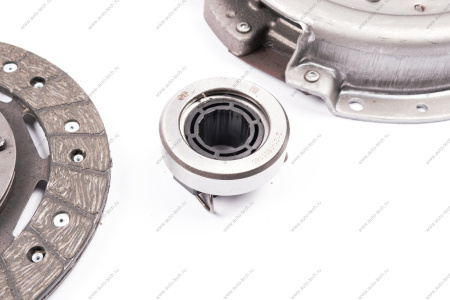 Комплект сцепления (корзина, диск, подшипник выжимной) ВАЗ-21213 дв.1,7 (фирм. упак. LADA) Lada LADA 21213160100000