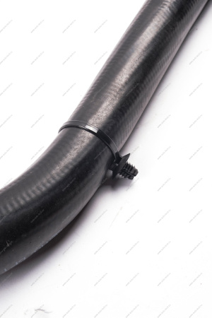 Шланг подводящий радиатора охлаждения Lada Vesta (верхний) (БРТ) Lada LADA 21801303025Р