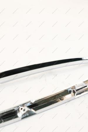 Молдинг (FL) LADA GRANTA/Cross 2018- переднего бампера комплект 4 шт хром(качество оригинала) Россия Россия 8450100990/91/92/93 хром