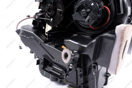 Отопитель с кондиционером в сборе (с механическим радиатором) LADA Vesta Lada LADA 8450045386