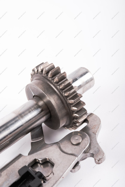 Ось заднего хода LADA Largus с промежуточной шестерней в сборе ( без упаковки) Renault RENAULT 8200313126