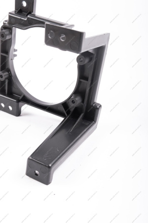 Кронштейн крепления противотуманной фары левый с 12,08,2019. Lada Vesta SW Cross /Cross седан Lada LADA 8450033261