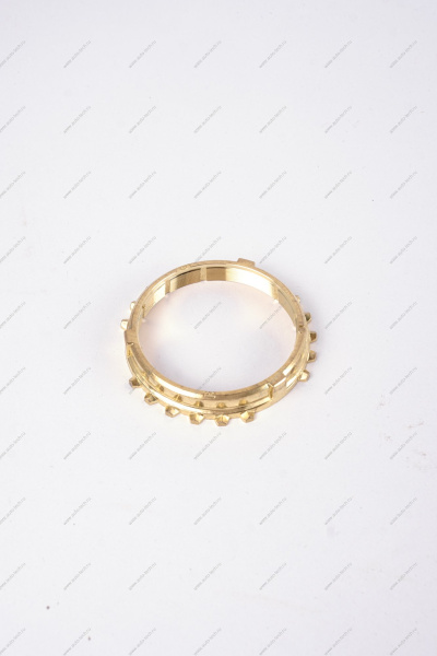 Кольцо блокируюшее кпп синхронизатора 3-4 передачи LADA Largus КПП-JR5/JН3 Renault RENAULT 326041339R