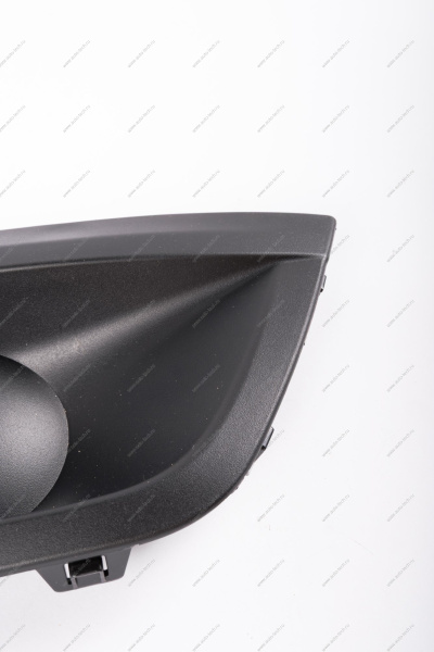 Заглушка противотуманной фары ВАЗ-2191 правая Lada LADA 21910-2803102-00