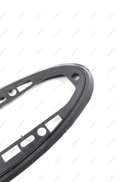 Уплотнитель антенны Lada Vesta SW/ SW Cross Lada LADA 8450032770