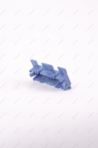 Держатель LADA Vesta облицовки сточного желоба крыши левый Lada LADA 8450007757