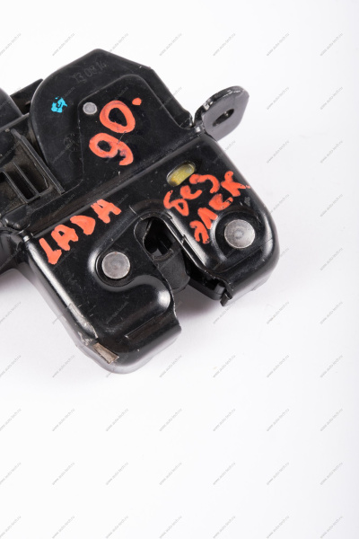 Замок крышки багажника ВАЗ-2190 Lada LADA 21900560601000