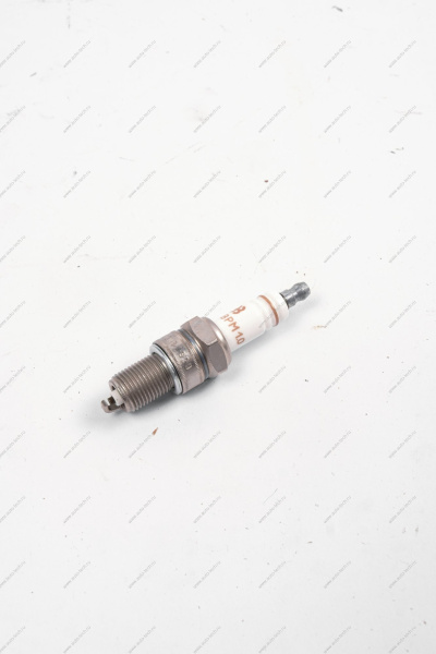 Свеча зажигания Datsun 1шт Nissan NISSAN 224015PA0A