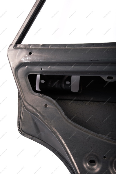 Дверь ВАЗ-2105 задняя левая (ЛАДА Ижевск) Lada LADA 21050-6200015-18