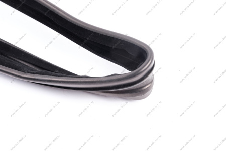 Уплотнитель ВАЗ-21214 опускного стекла передней двери верхний левый (БРТ) Lada LADA 212146103299Р