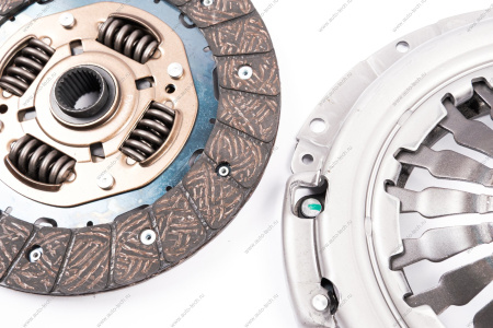 Комплект сцепления Renault Duster, Logan, Sandero I/II 1.6 K4M, Lada Largus 200 мм, 26 шлицов, трос. (в упак.LECAR) Lada LADA LECAR000180416