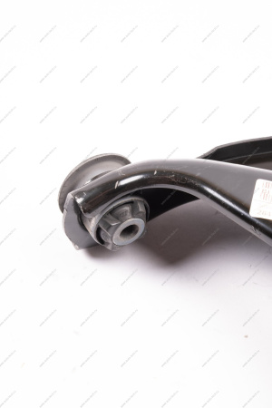 РЫЧАГ ПОДВЕСКИ ПЕРЕДНИЙ ПРАВЫЙ (с круговой проточкой) RENAULT Logan I (MOTRIO) RENAULT MOTRIO 8671095515