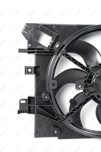 Вентилятор LADA Vesta/X-RAY охлаждения с кожухом ORIGINAL (Автоприбор) Lada LADA 8450045272