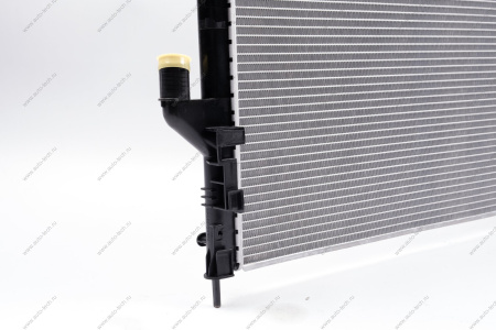 Радиатор охлаждения LADA Largus/RENAULT Logan под авто с кондиц. дв. K7M 8кл MARSHALL Marshall M4991002