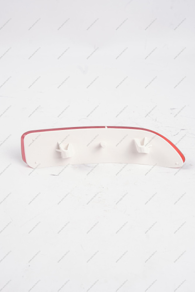 Катафот заднего бампера левый RENAULT Logan/Рено Логан (плас) после 2010 Renault RENAULT 8200751779