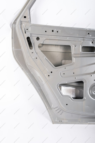 Дверь ВАЗ-2110/2170 задняя левая (катафорезный грунт) Lada LADA 21100620001570