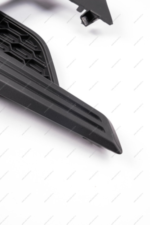 Заглушка ПТФ левая LADA Vesta SW Cross FL Lada LADA 8450041568