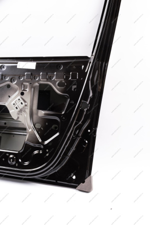 Дверь передняя правая (c отв. под молдинг ,без отверстия под личинку) в цвет 676 LADA Largus (FL) NEW Lada LADA 8450013083-676