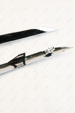 Молдинг (FL) LADA GRANTA/Cross 2018- переднего бампера комплект 4 шт хром(качество оригинала) Россия Россия 8450100990/91/92/93 хром