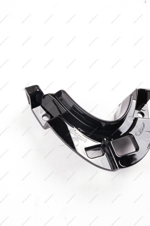 Вставка боковая заводского знака правая LADA Vesta FL Lada LADA 8450042691