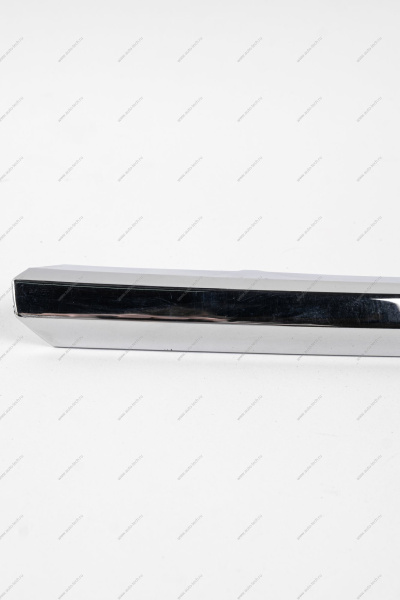 Молдинг переднего бампера верхний правый (хром) LADA Vesta FL/ Vesta SW Cross FL Россия Россия 8450040050