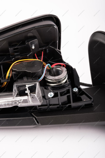 Зеркало наружное заднего вида правое электропривод с повторителем LADA Largus (FL) NEW (без накладки 8450108105) Lada LADA 8450091004