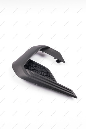 Заглушка ПТФ левая LADA Vesta SW Cross FL Lada LADA 8450041568