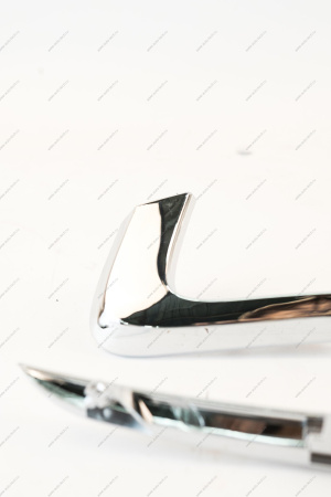 Молдинг (FL) LADA GRANTA/Cross 2018- переднего бампера комплект 4 шт хром(качество оригинала) Россия Россия 8450100990/91/92/93 хром