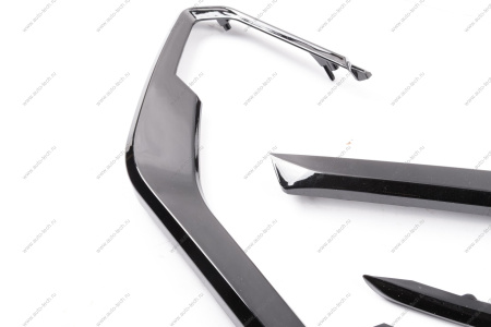 Молдинг переднего бампера к-т 4шт (черный глянец) LADA Vesta FL Россия Россия 8450040050+51+52+53 черны