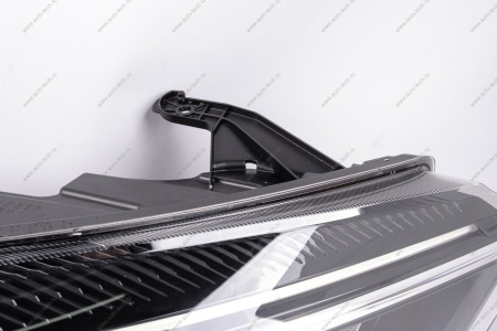 Фара правая светодиодная LADA Vesta NG ORIGINAL Lada LADA 8450040000