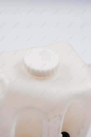 Бачок омывателя ВАЗ-2190 под 1 мотор Lada АвтоВАЗ 21900-5208102-00