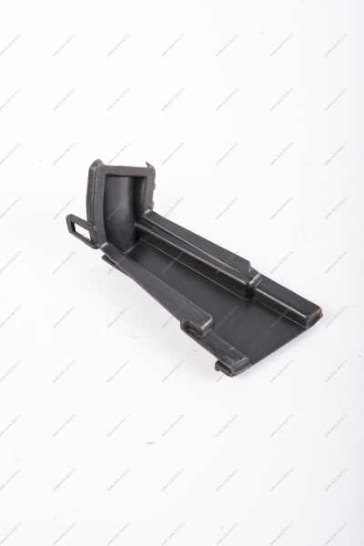 Вставка монтажного блока реле и предохранителей LADA Largus (замок) Renault LADA 243507049R