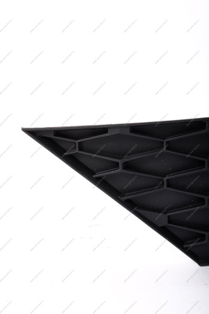 Заглушка передней противотуманной фары левая LADA Xray Cross Lada LADA 8450022045