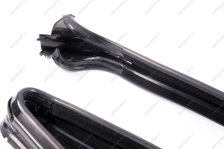 Уплотнитель ВАЗ-21214 опускного стекла передней двери верхний левый (БРТ) Lada LADA 212146103299Р