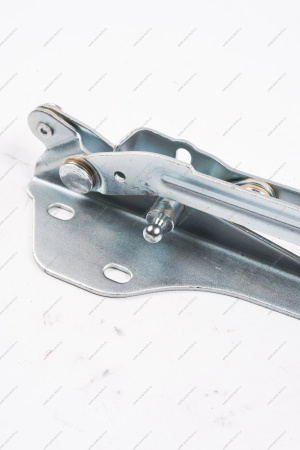 Петля ВАЗ-1118 крышки багажника левая (ВИС) Lada ВИС 11180560501100