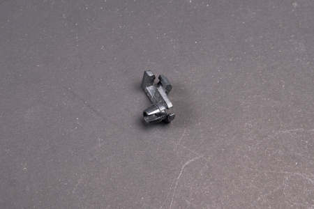 Скоба ВАЗ-1118 крепления тяги замка двери АвтоВАЗ ДААЗ 11186610505901