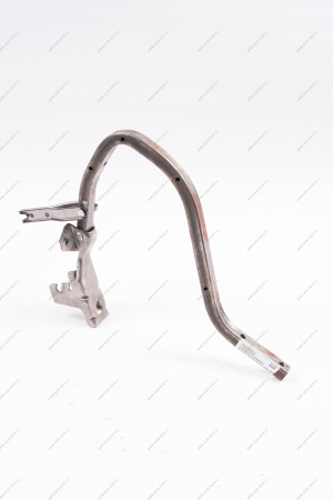 Петля ВАЗ-2190 крышки багажника правая (ВМЗ) Lada LADA 21900560501001